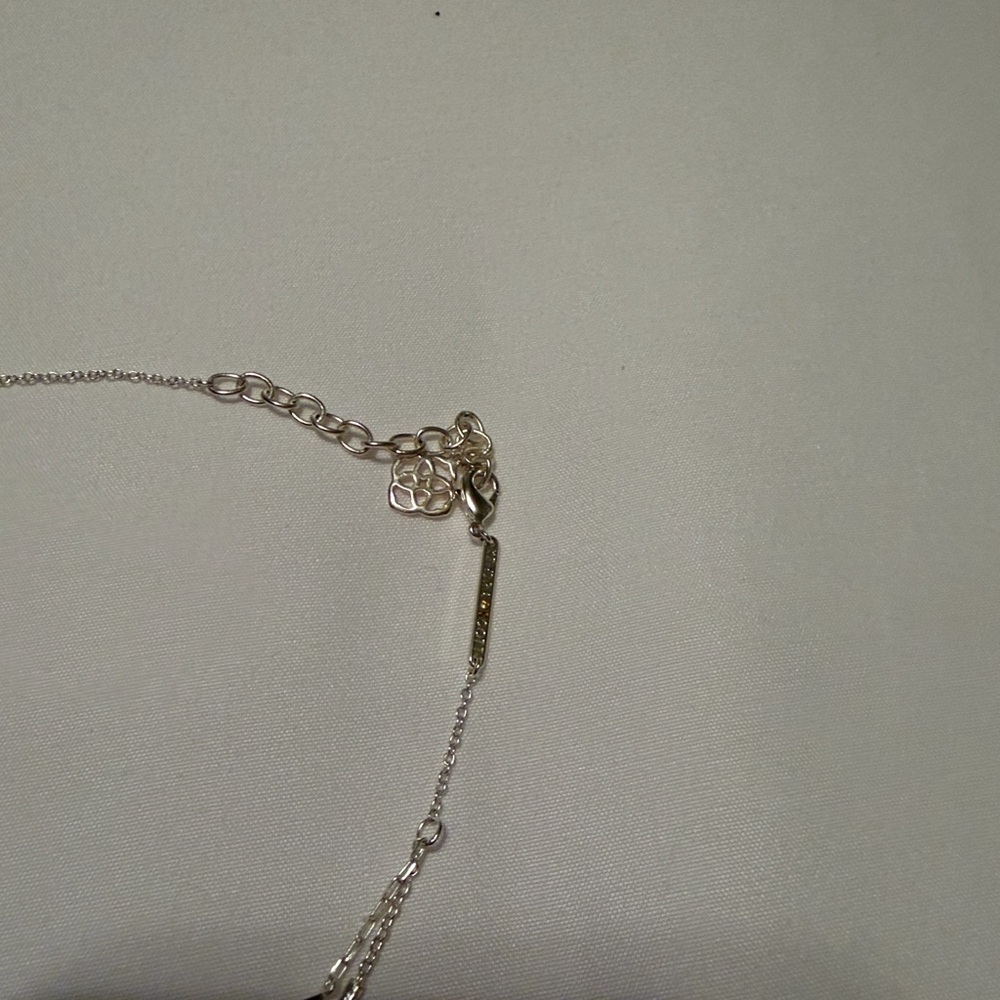 Kendra Scott bright Silver clove Layered‎ Necklace - Picture 4 of 6